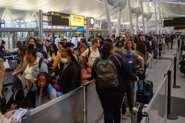 Perso<em></em>nal finance expert Ted Jenkin said Americans are currently splurging on "revenge travel" post-COVID, though that's likely to wane along with round-trip internatio<em></em>nal flights come the winter holidays.