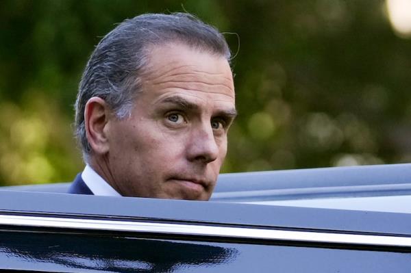 Hunter Biden was granted a presidential pardon after he was prosecuted for gun and tax crimes(Eric Thayer/AP)